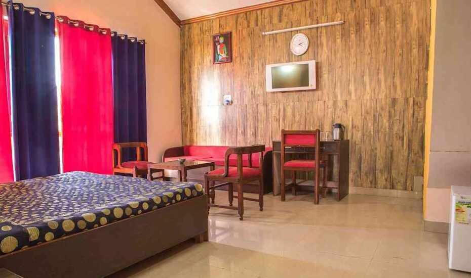 Blue Pine Resort Lansdowne Dış mekan fotoğraf