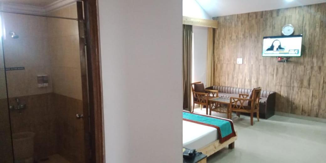Blue Pine Resort Lansdowne Dış mekan fotoğraf