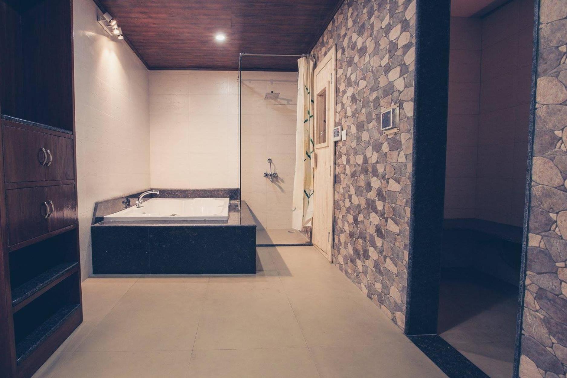 Blue Pine Resort Lansdowne Dış mekan fotoğraf
