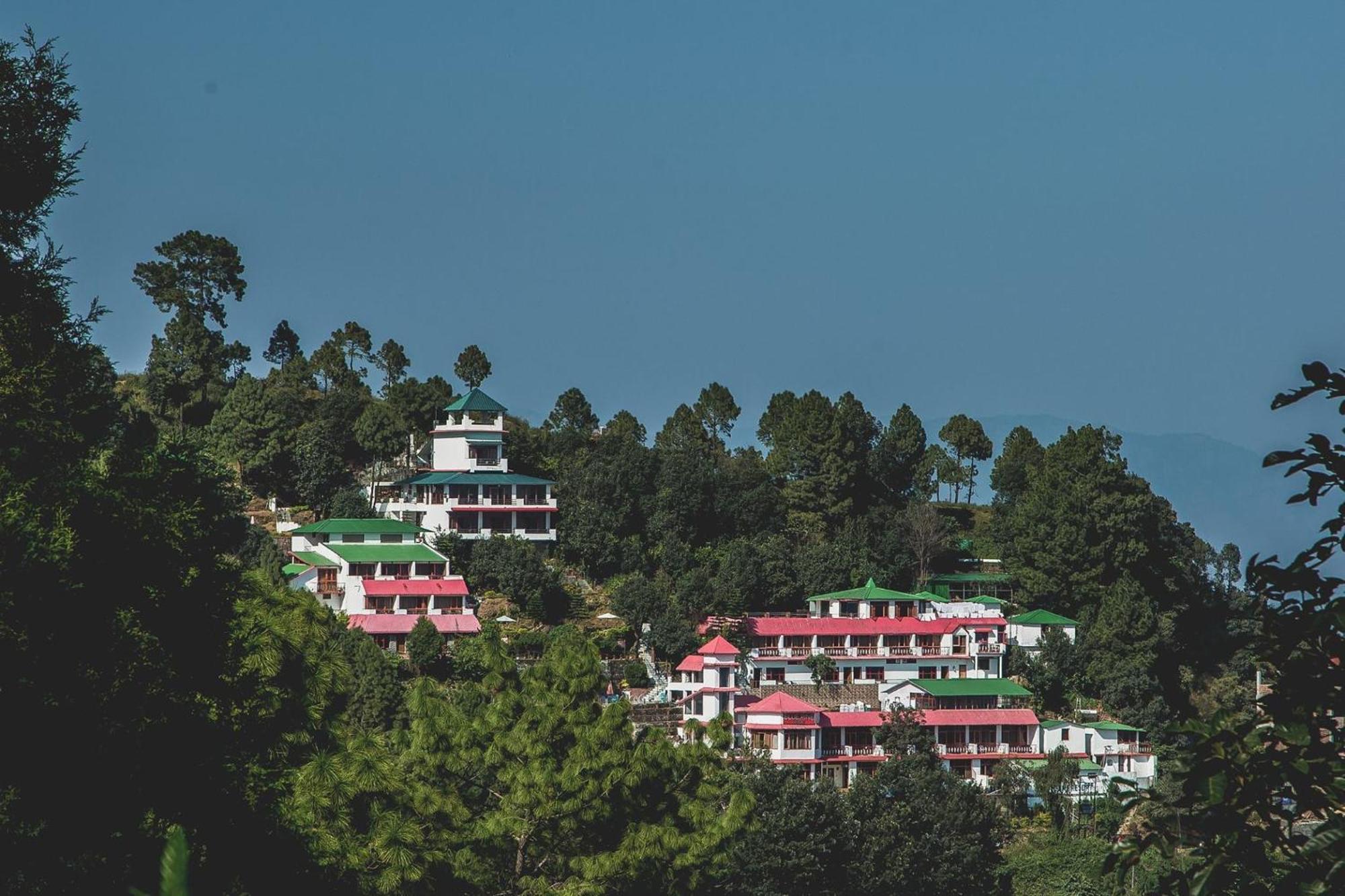 Blue Pine Resort Lansdowne Dış mekan fotoğraf