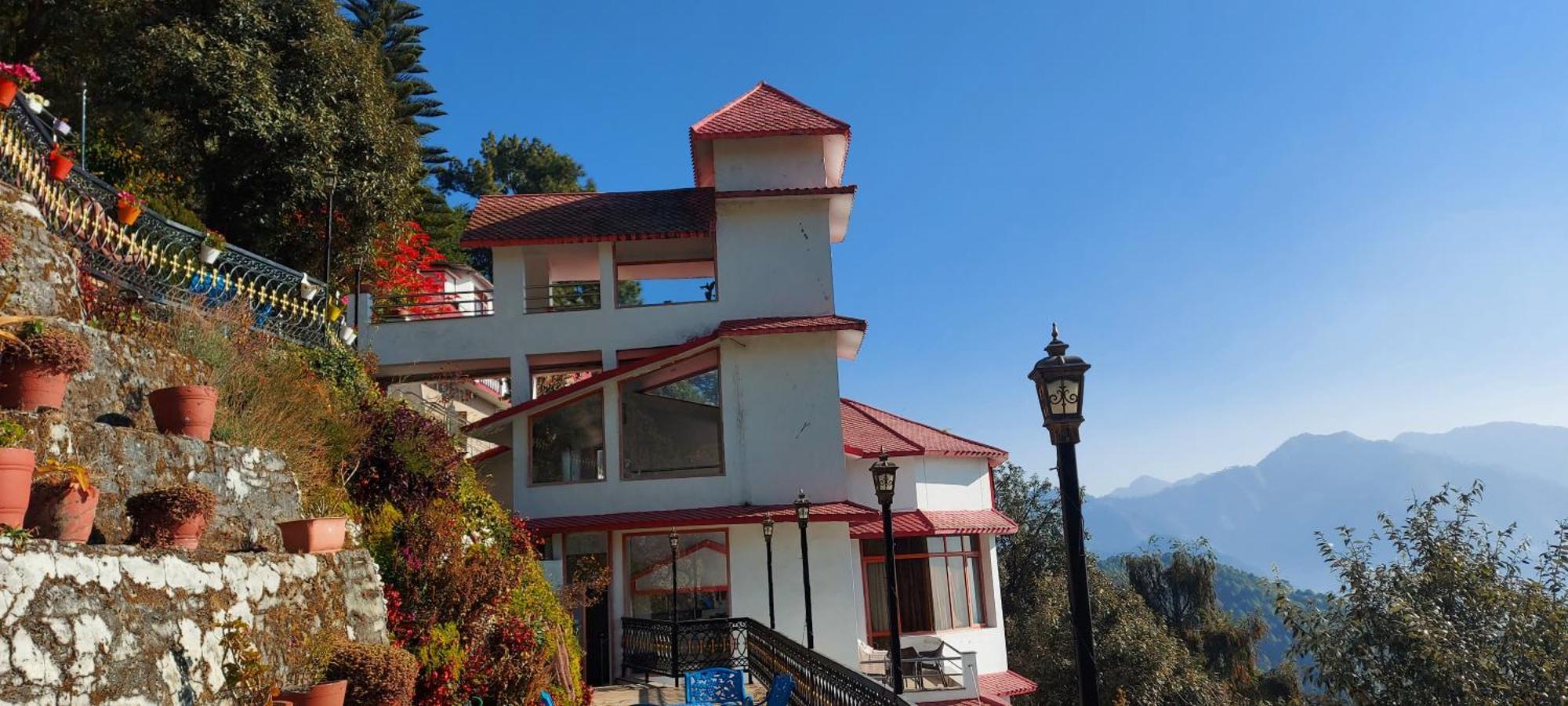 Blue Pine Resort Lansdowne Dış mekan fotoğraf