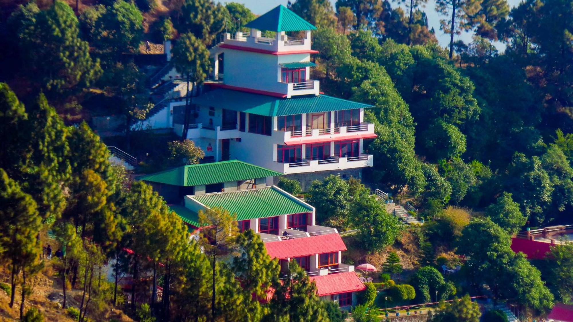 Blue Pine Resort Lansdowne Dış mekan fotoğraf
